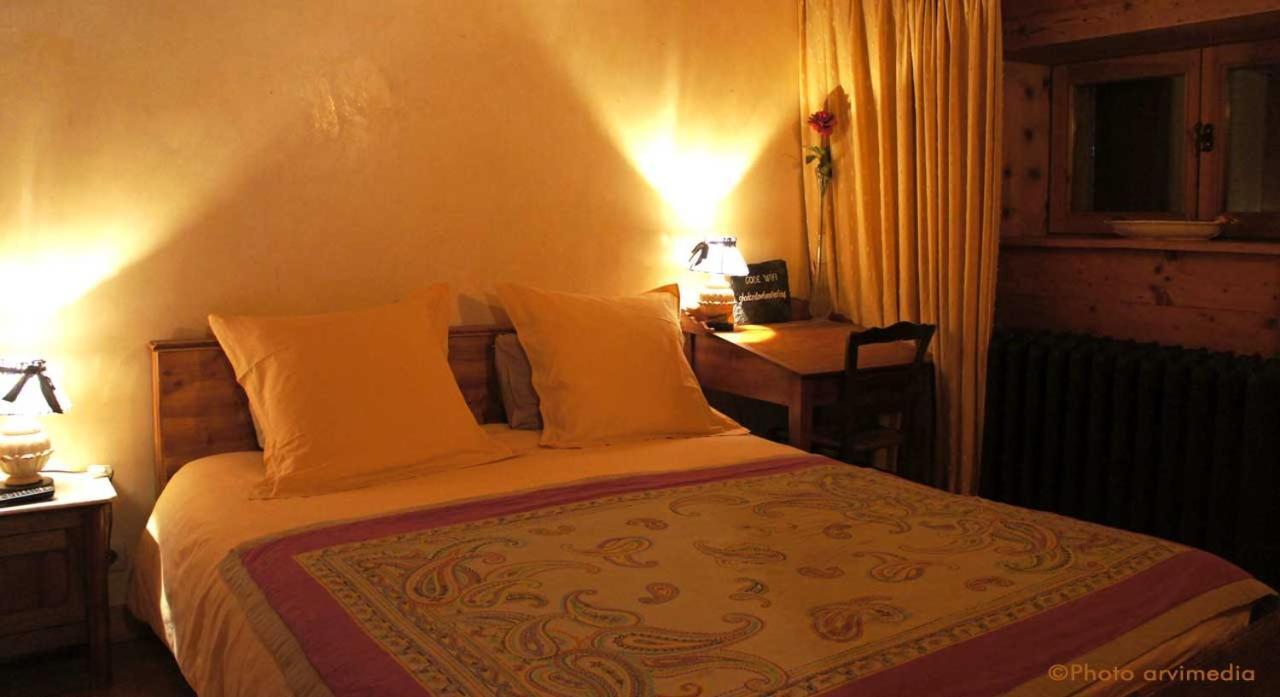 Chambres D'Hotes Le Barna 라클루자 외부 사진