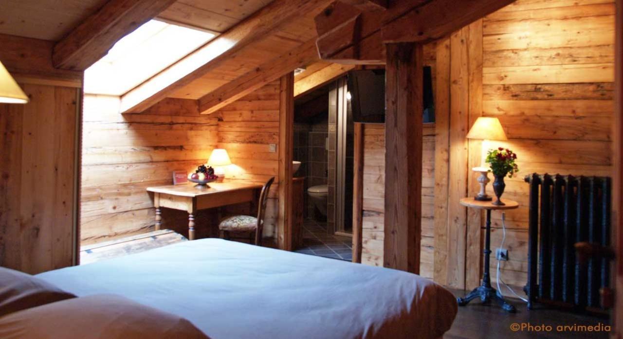 Chambres D'Hotes Le Barna 라클루자 외부 사진